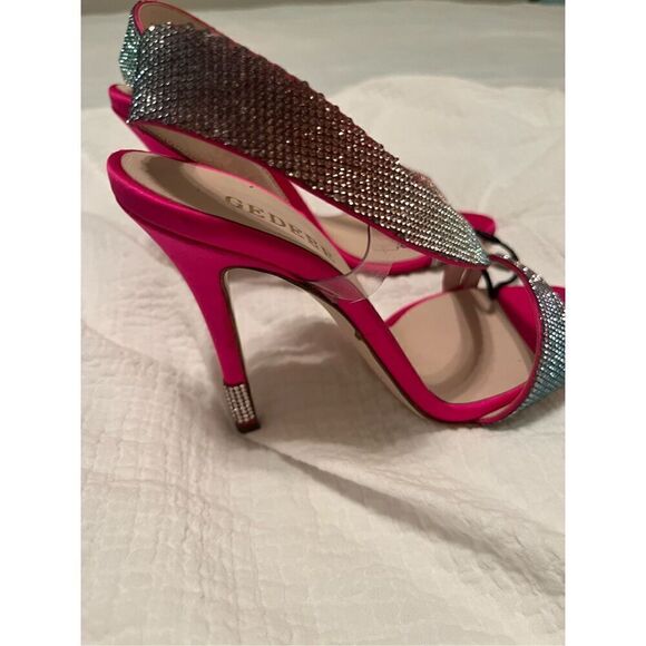 Gedebe Fuschia and Blue Rhinestone Stilettos Heels NEW NWT - Picture 4 of 7
